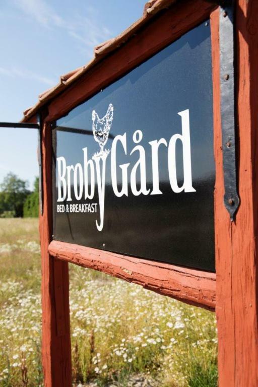 Broby Bed & Breakfast Entreplan Ничепінг Екстер'єр фото